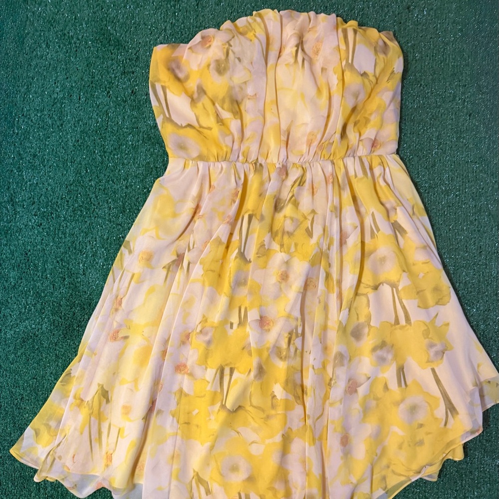 Vince Camuto Strapless Floral Asymmetric Hem Cottagecore Dress Women’s Size 12